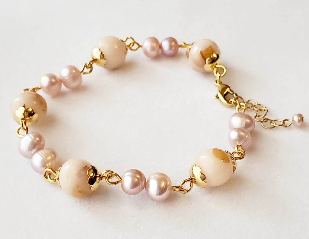 Rose Bead & Freshwater Pearl Bracelet