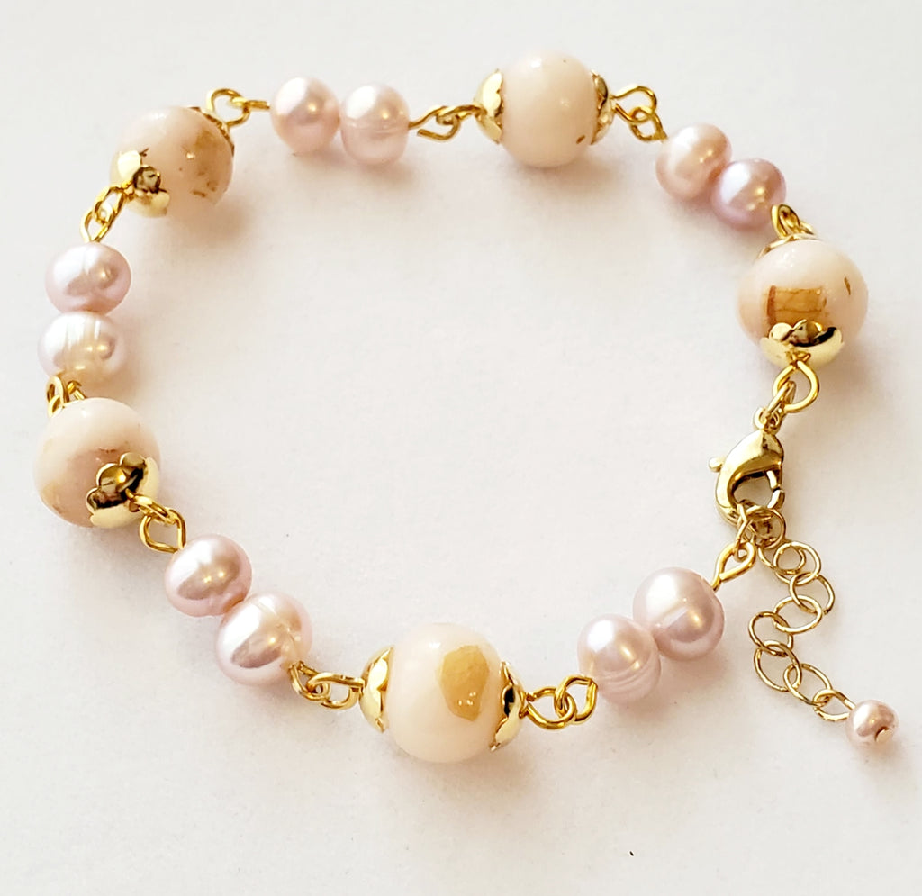 Rose Bead & Freshwater Pearl Bracelet