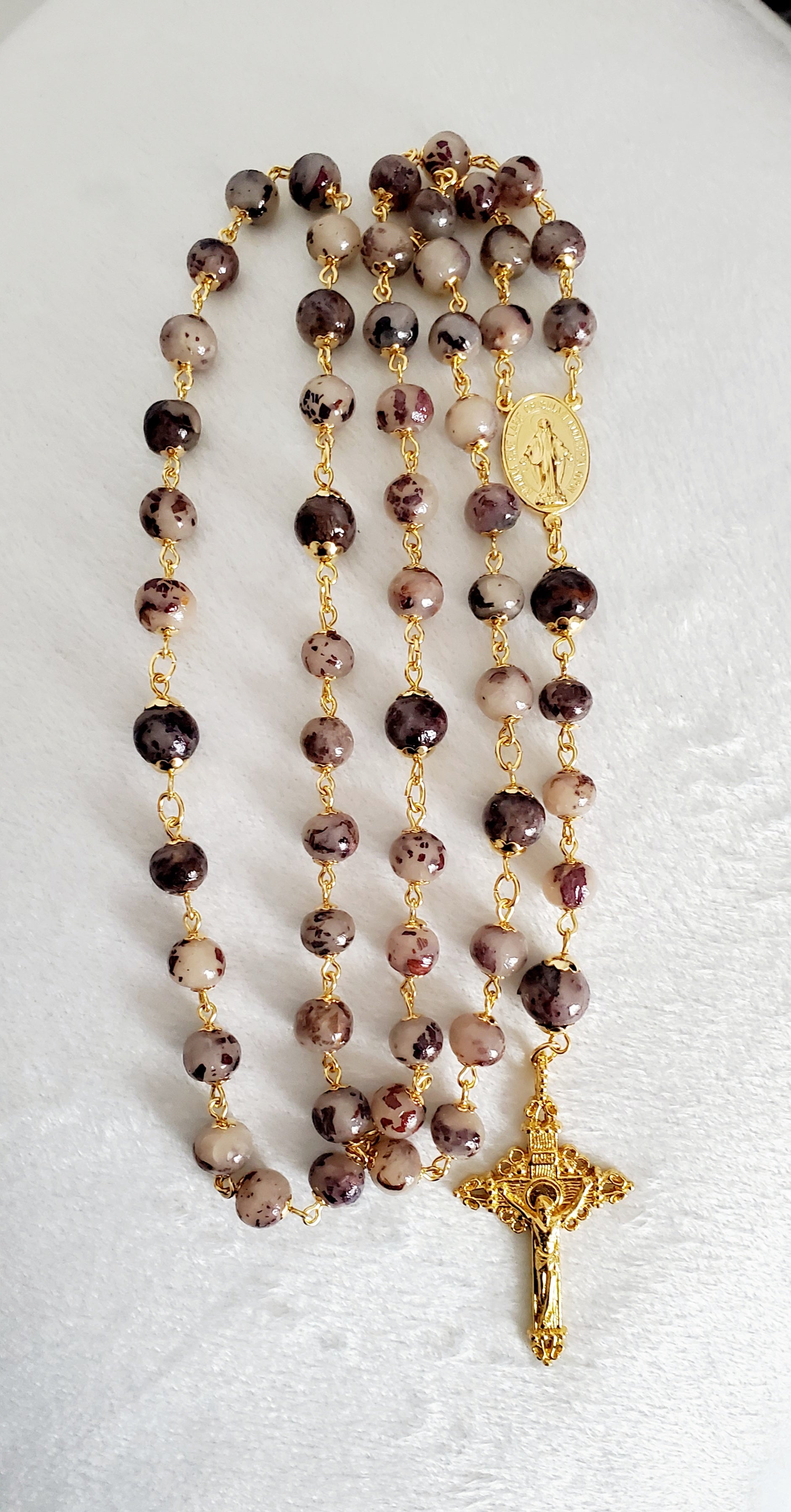How to Make the Most Simple Beaded Rosary 
